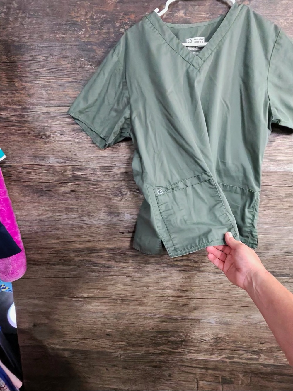 WonderWink Olive Green V-Neck Scrub Top - Picture 9 of 11